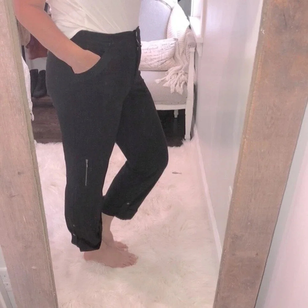 Chico’s size 1/ medium black casual pants